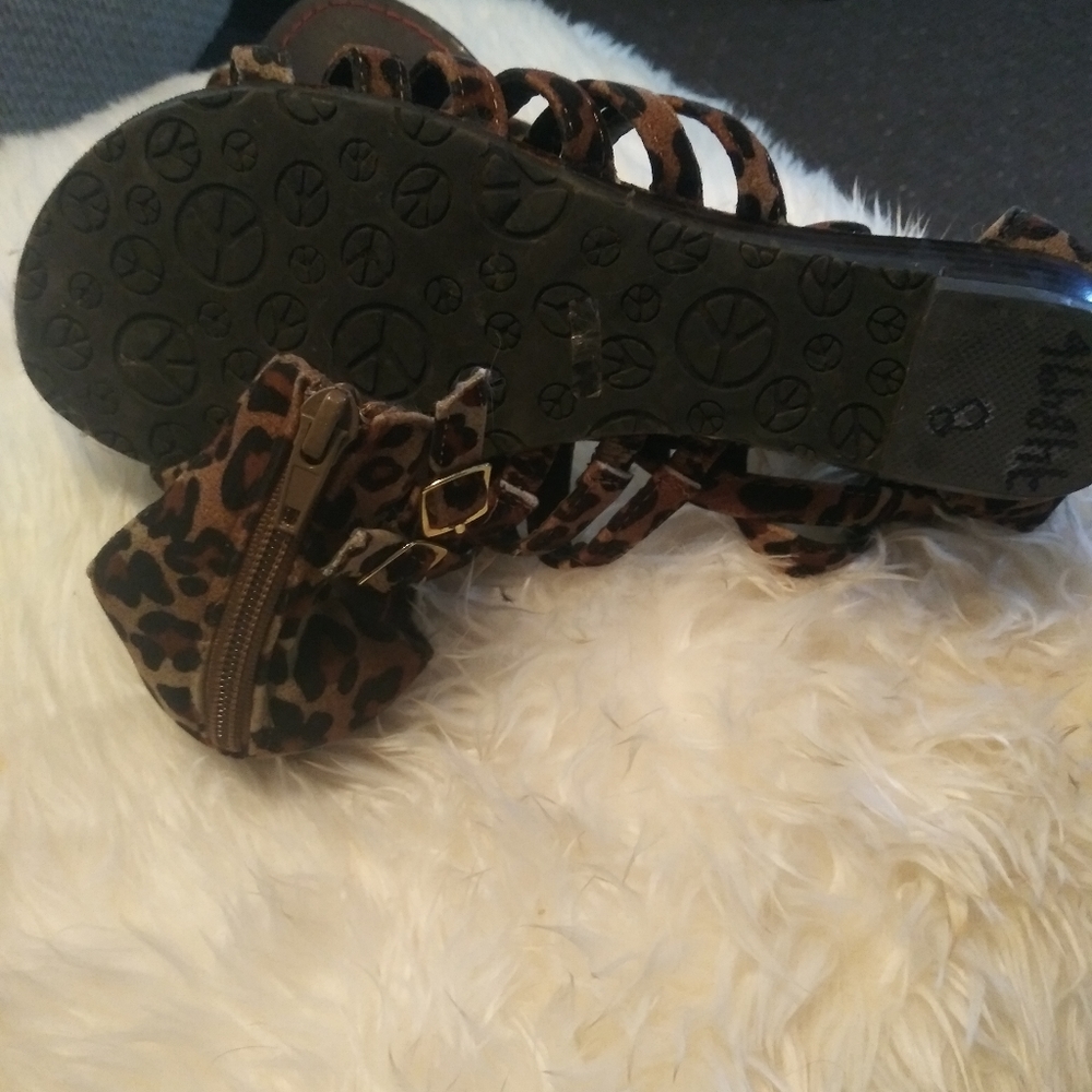 Sandals - Picture 2 of 2